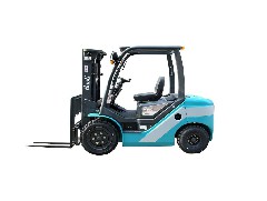對叉車冷卻系統維護時需要注意的事項